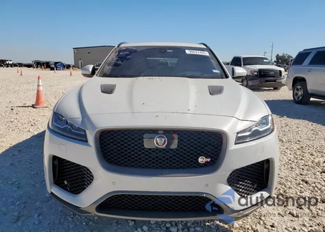 2020 Jaguar F-Pace Svr z USA, uszkodzony, nr VIN SADCZ2EE2LA627501